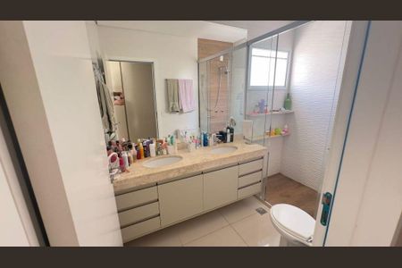 Casa à venda com 187m², 3 quartos e 2 vagas