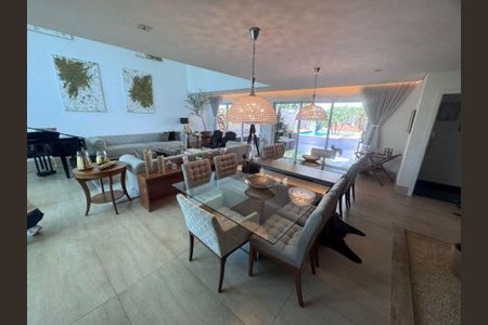 Casa à venda com 478m², 4 quartos e 6 vagas