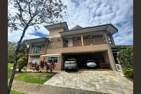 Casa à venda com 656m², 4 quartos e 7 vagas