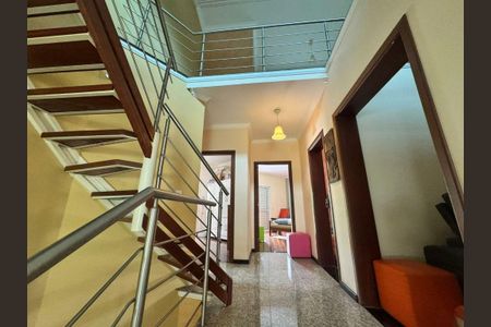Casa à venda com 656m², 4 quartos e 7 vagas