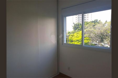 Apartamento à venda com 77m², 2 quartos e 1 vaga
