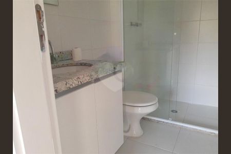 Apartamento à venda com 77m², 2 quartos e 1 vaga