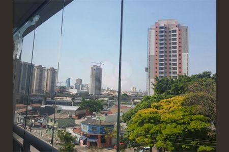 Apartamento à venda com 77m², 2 quartos e 1 vaga