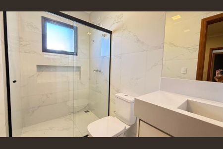 Casa à venda com 3 quartos, 239m² em Vila Capuava, Valinhos