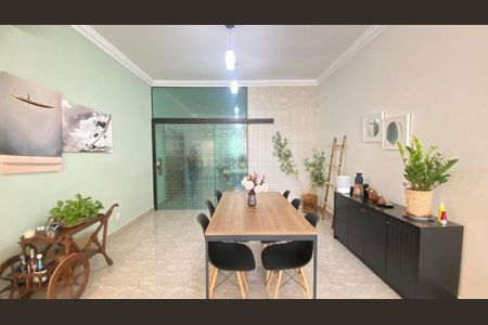 Casa à venda com 189m², 3 quartos e 4 vagas