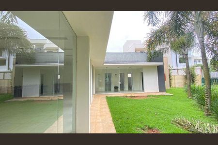 Casa à venda com 189m², 3 quartos e 4 vagas