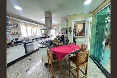 Casa à venda com 4 quartos, 462m² em Loteamento Residencial Fazenda Sao Jose, Valinhos