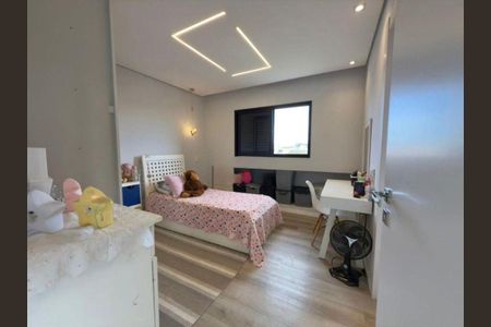 Casa à venda com 3 quartos, 239m² em Vila Santana, Valinhos