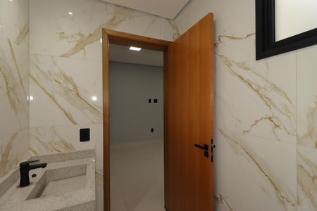 Casa à venda com 125m², 3 quartos e 2 vagasBanheiro da Suíte