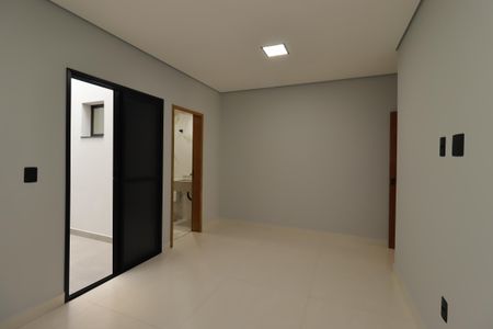 Casa à venda com 125m², 3 quartos e 2 vagasSuíte