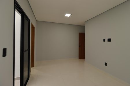 Casa à venda com 125m², 3 quartos e 2 vagasSuíte