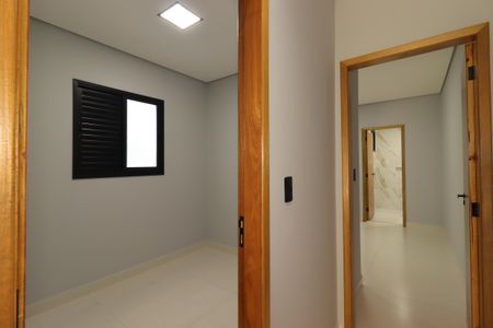 Casa à venda com 125m², 3 quartos e 2 vagasCorredor