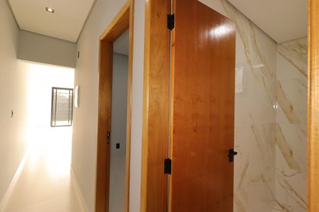 Casa à venda com 125m², 3 quartos e 2 vagasCorredor