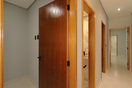 Casa à venda com 125m², 3 quartos e 2 vagasCorredor