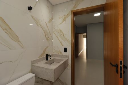 Casa à venda com 125m², 3 quartos e 2 vagasBanheiro da Suíte