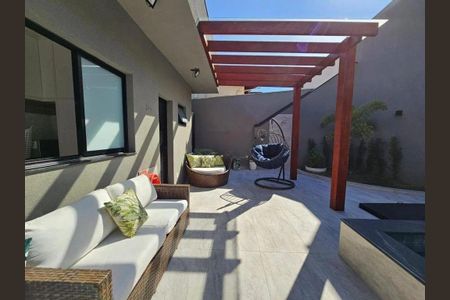Casa à venda com 4 quartos, 400m² em Dois Córregos, Valinhos