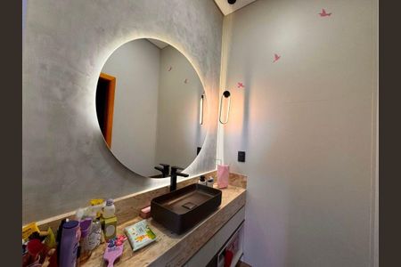 Casa à venda com 310m², 3 quartos e 4 vagas