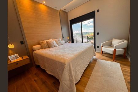 Casa à venda com 3 quartos, 310m² em Santa Cruz, Valinhos