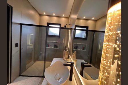 Casa à venda com 310m², 3 quartos e 4 vagas