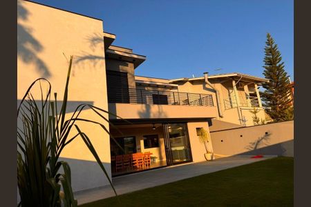 Casa à venda com 310m², 3 quartos e 4 vagas