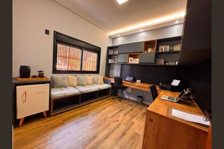 Casa à venda com 310m², 3 quartos e 4 vagas