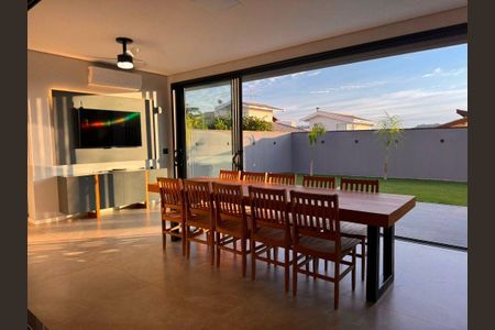 Casa à venda com 310m², 3 quartos e 4 vagas