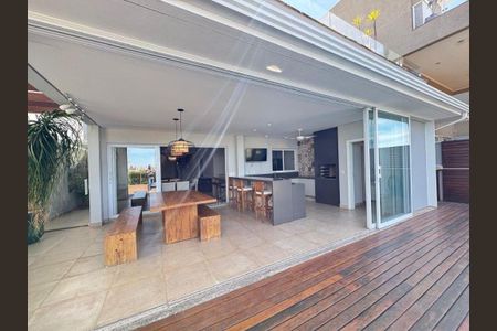 Casa à venda com 3 quartos, 336m² em Chácaras Alpina, Valinhos