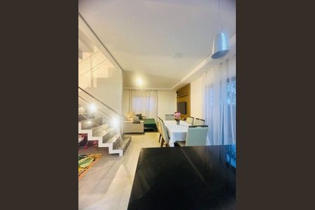 Casa à venda com 138m², 3 quartos e 4 vagas
