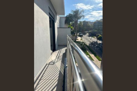 Casa à venda com 138m², 3 quartos e 4 vagas