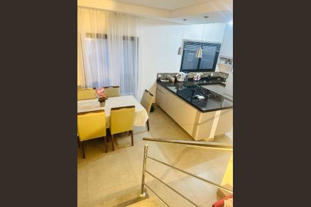 Casa à venda com 138m², 3 quartos e 4 vagas