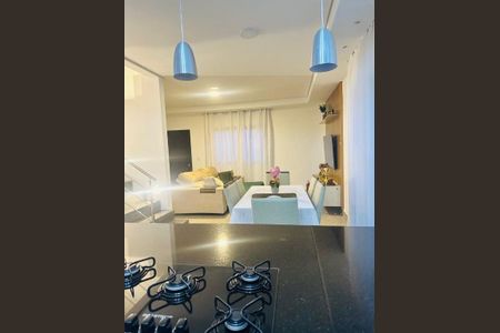 Casa à venda com 138m², 3 quartos e 4 vagas
