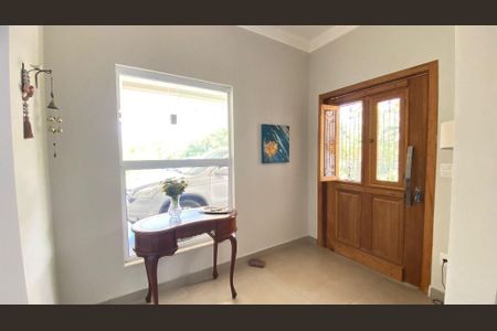 Casa à venda com 3 quartos, 215m² em Chácaras Silvânia, Valinhos