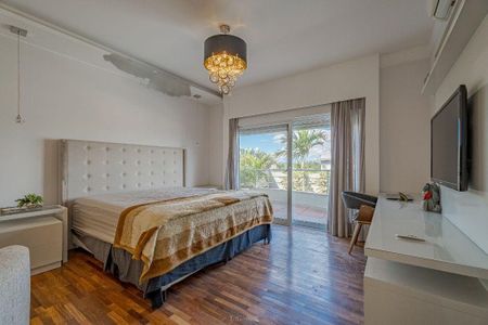 Casa à venda com 4 quartos, 534m² em Villa Lombarda, Valinhos