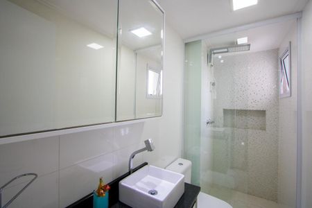 Apartamento à venda com 62m², 2 quartos e 2 vagas Apartamento à venda com 62m², 2 quartos e 2 vagasBanheiro social