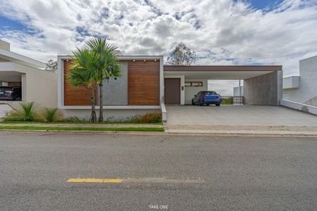 Casa à venda com 429m², 5 quartos e 3 vagas