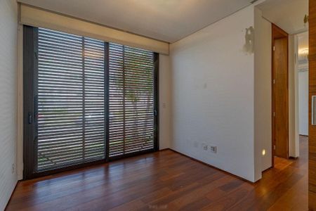 Casa à venda com 5 quartos, 429m² em Jardim Europa, Valinhos
