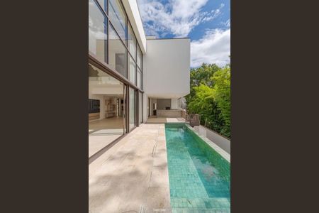 Casa à venda com 429m², 5 quartos e 3 vagas