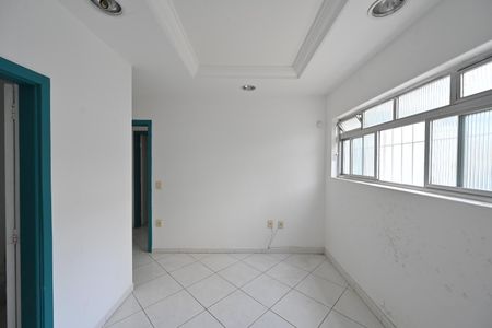 Casa para alugar com 215m², 4 quartos e 3 vagas Casa para alugar com 215m², 4 quartos e 3 vagasSuite