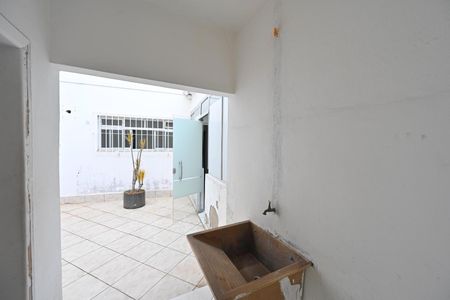 Casa para alugar com 215m², 4 quartos e 3 vagas Casa para alugar com 215m², 4 quartos e 3 vagasLavanderia