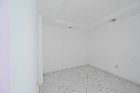 Casa para alugar com 215m², 4 quartos e 3 vagas Casa para alugar com 215m², 4 quartos e 3 vagasSala