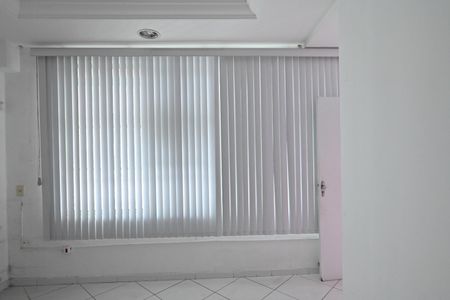 Casa para alugar com 215m², 4 quartos e 3 vagas Casa para alugar com 215m², 4 quartos e 3 vagasSala