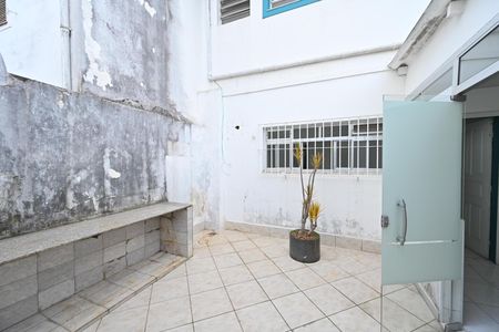 Casa para alugar com 215m², 4 quartos e 3 vagas Casa para alugar com 215m², 4 quartos e 3 vagasÁrea de Serviço