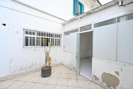 Casa para alugar com 215m², 4 quartos e 3 vagas Casa para alugar com 215m², 4 quartos e 3 vagasÁrea de Serviço