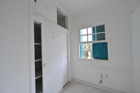 Casa para alugar com 215m², 4 quartos e 3 vagas Casa para alugar com 215m², 4 quartos e 3 vagasQuarto 4