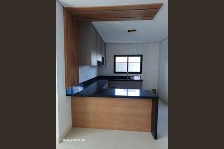 Casa à venda com 3 quartos, 230m² em Colina dos Pinheiros, Valinhos