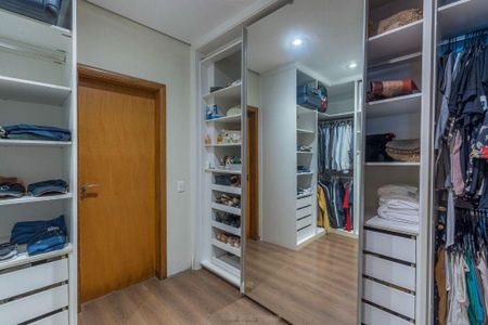 Casa à venda com 391m², 4 quartos e 4 vagas