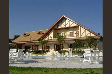 Casa à venda com 391m², 4 quartos e 4 vagas