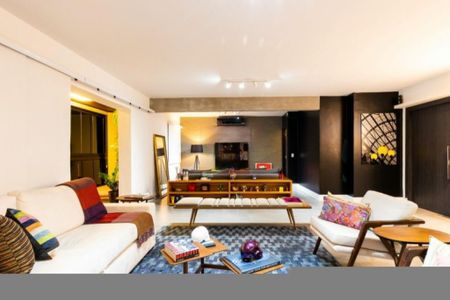 Apartamento à venda com 3 quartos, 200m² em Indianópolis, São Paulo