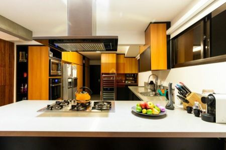 Apartamento à venda com 3 quartos, 200m² em Indianópolis, São Paulo