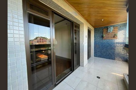 Apartamento à venda com 176m², 3 quartos e 3 vagas